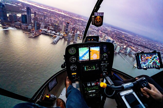 Private Romantic NYC Helicopter and Champagne Tour - Aircraft Options
