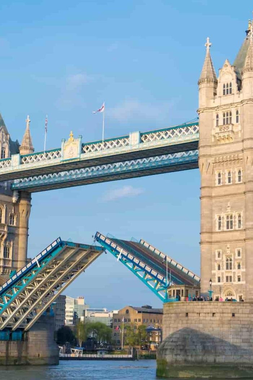 Private Round-trip Transfer: From Heathrow Airport↔Cambridge