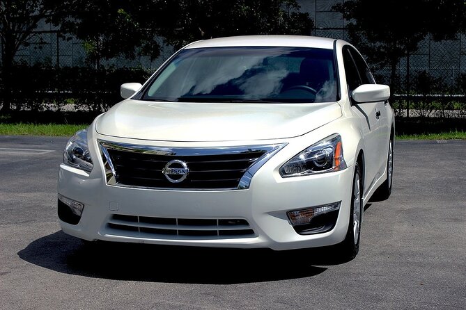 Private Roundtrip Transfer From Pearson Airport to Toronto City