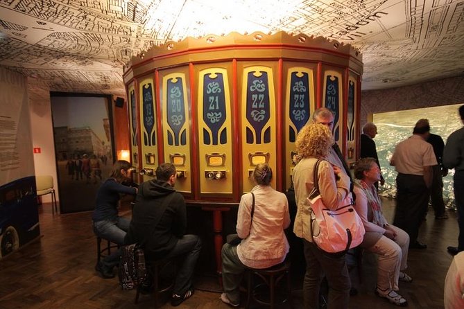 Private Schindlers List and Jewish Heritage Tour in Krakow - Key Landmarks and Activities