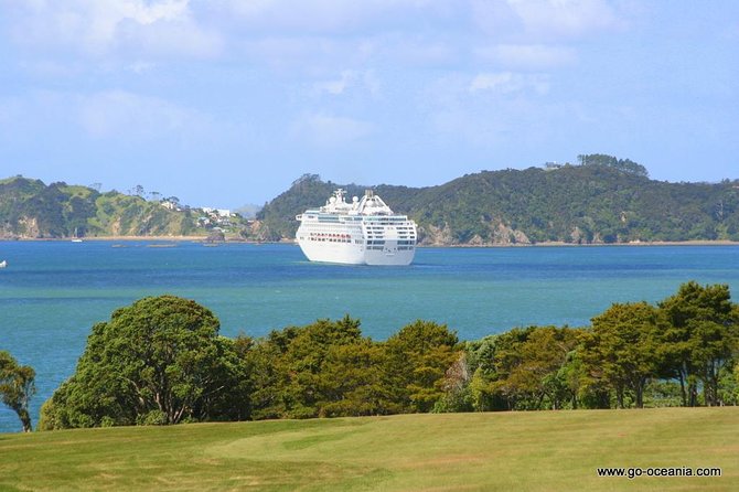 Private Shore Excursion: Bay of Islands Tour With Wine Tasting - Tour Overview