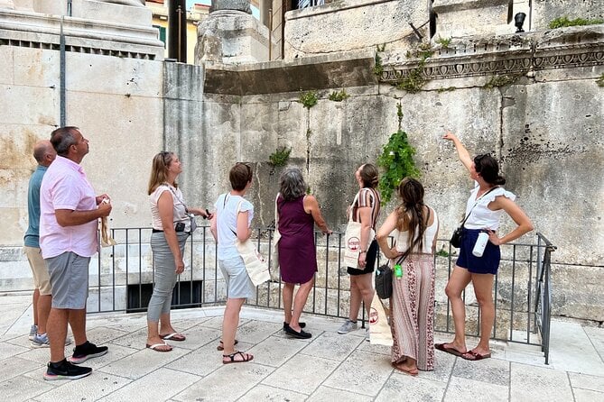 Private Split: Visit Diocletian Palace & Taste Food at the Market