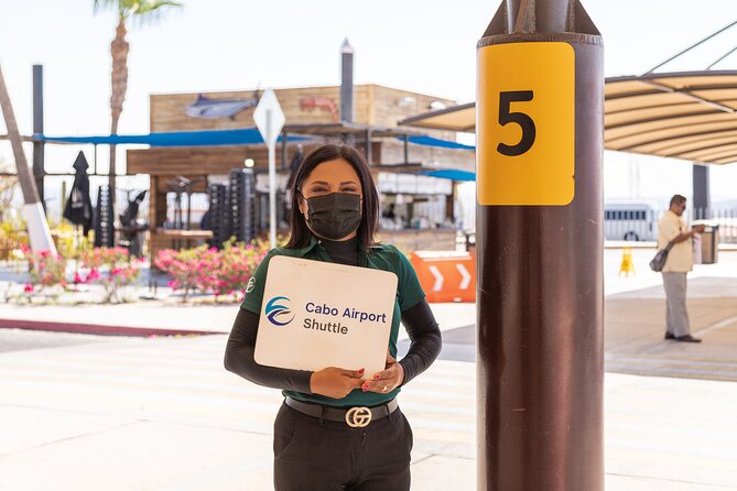 Private SUV Round-Trip From Airport to Hotels in Puerto Los Cabos