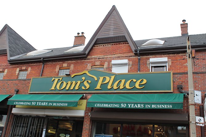 Private Toronto Kensington Market and Chinatown Walking Tour in English