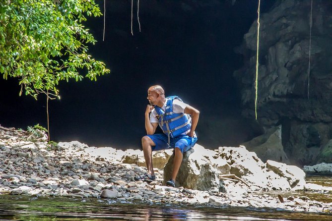 Private Tour of Altun Ha and Cave Tubing From Belize City