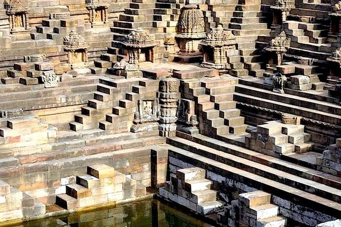 Private Tour of Step Well, Modhera Sun Temple & Patola Saree Weaving by Car