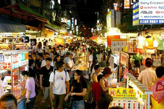 Private Tour] Shilin Night Market Walking Tour With a Private Tour Guide (2-hr)