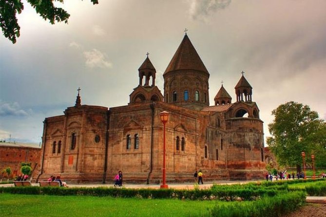 Private Tour to Echmiadzin (St Cathedral), Zvartnots, Khor Virap, Garni, Geghard
