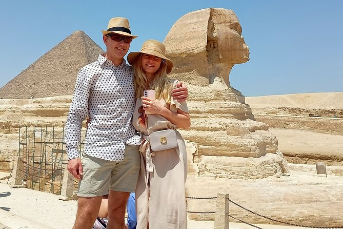 Private Tour to Giza Pyramids, Sphinx& the Mummification Temple