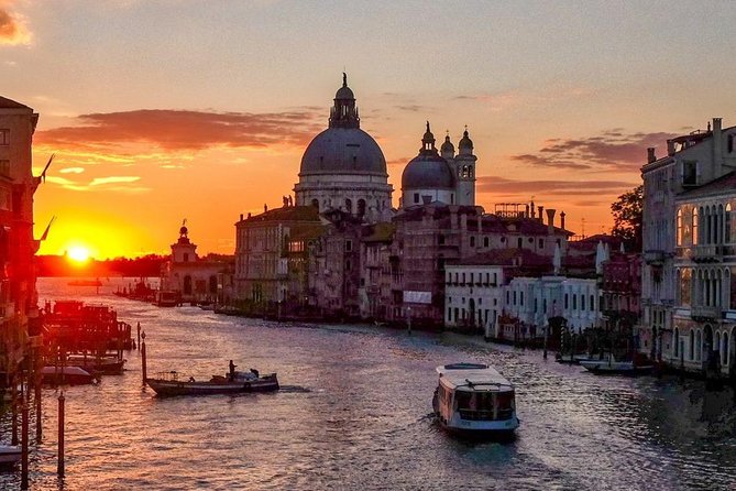Private Tour: Venice Grand Canal Evening Boat Tour - Sights Covered