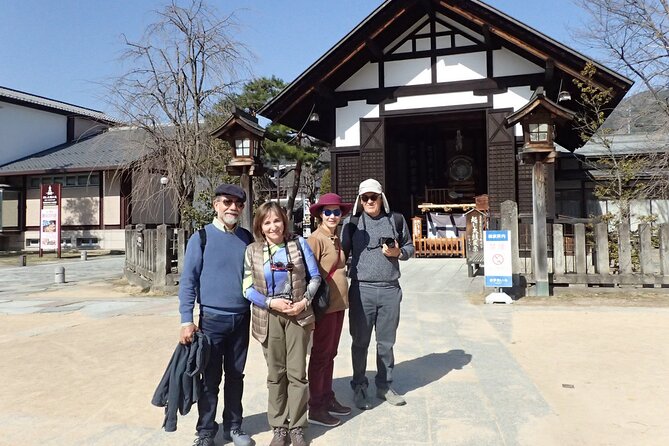Private Town Walk in Hida-Furukawa