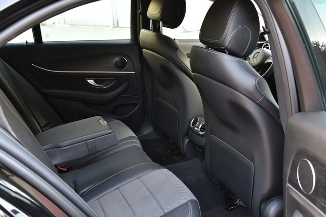 Private Transfer From Athens Airport To Athens/Pireaus/Suburbs