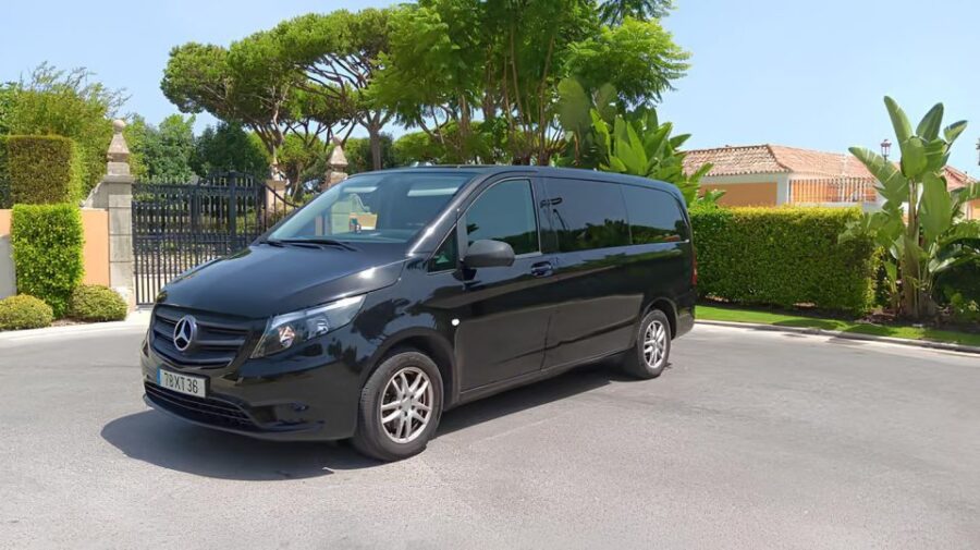 Private Transfer: Lisbon to Seville