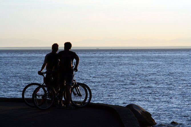 Private, Vancouver Sunset Bike / E-Bike Tour