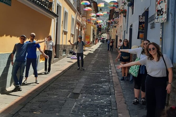 Private Walking Tour in Quitos Old Town - Pricing and Inclusions