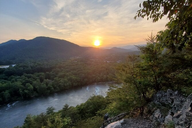 Privately Guided Sunset Hike - Overview