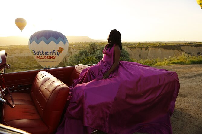 Professional Photoshoot With Hot Air Balloons in Cappadocia