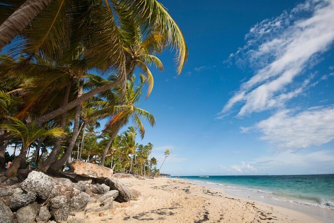 Punta Cana Booze Cruise With Snorkeling, Natural Pool & Open Bar