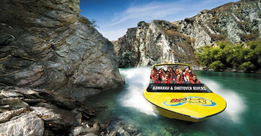 Queenstown: Shotover River and Kawarau River Jet Boat Ride