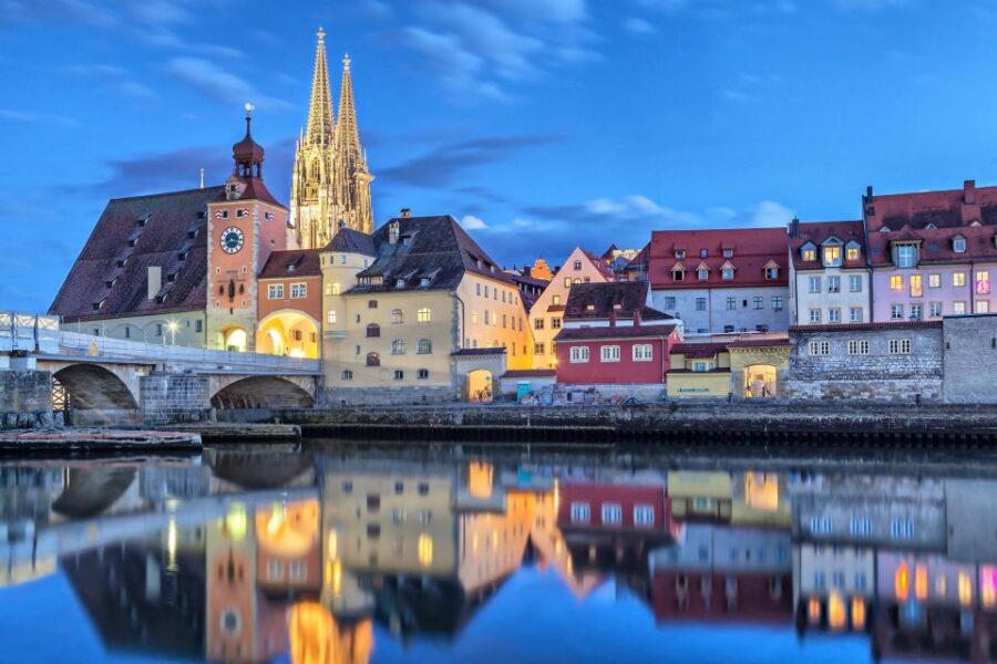 Regensburg: Express Walk With a Local in 60 Minutes - Activity Overview