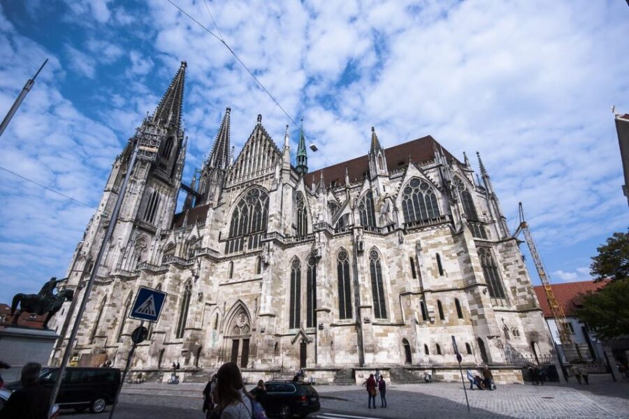 Regensburg: Private Walking Tour With Professional Guide