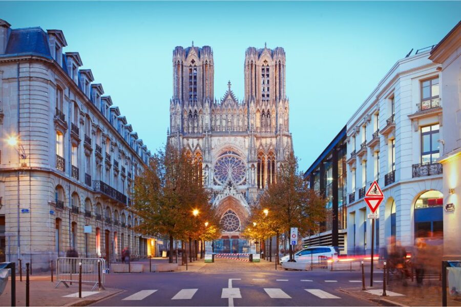 Reims: First Discovery Walk and Reading Walking Tour - Tour Details