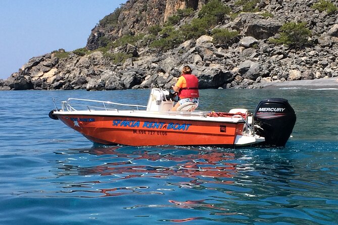 RENT A BOAT 5.5m-30hp LICENSE FREE MARATHI