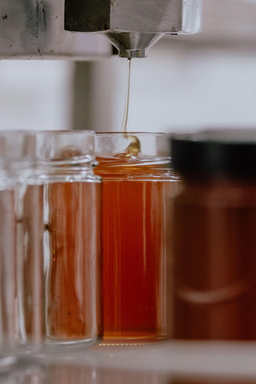 Rethymno: Eleftherna, Melidoni Cave, Honey & Olive Oil Tour