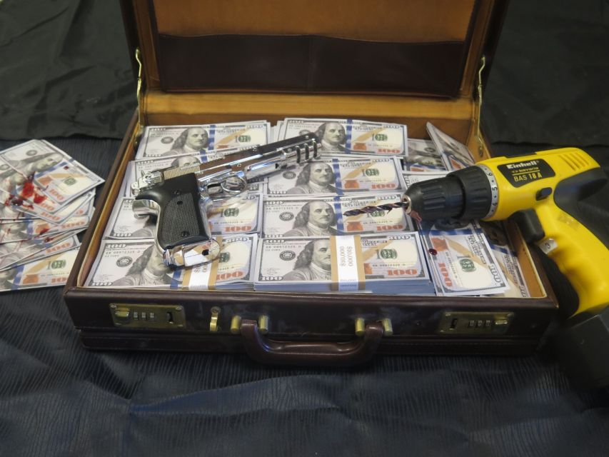Reykjavik: Escobar Private Themed Escape Room Experience