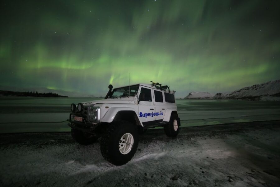 Reykjavik: Northern Lights Experience by Superjeep