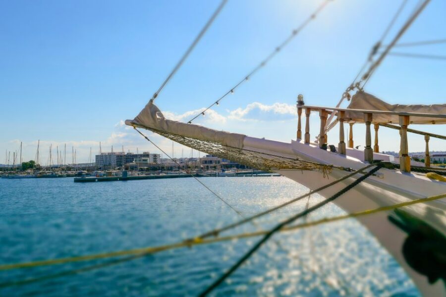 Rhodes: Sunset Cruise, Swimming Stop, Snaks & Drinks