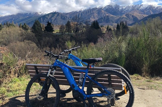 Ride to Riches: Arrowtown-Queenstown Bike Tour + Shuttle - Inclusions and Equipment