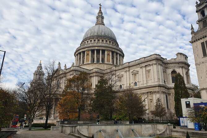 Roman Ruins to Blitz Bombings: A Walking Tour of Londons Fiery History
