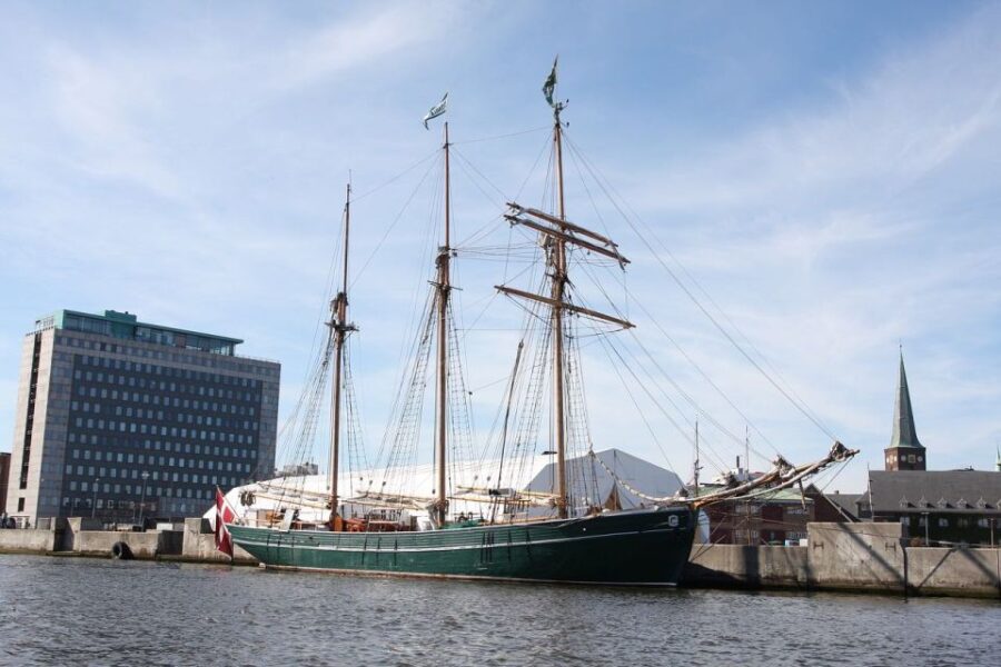 Romantic Magic in Aarhus – Walking Tour