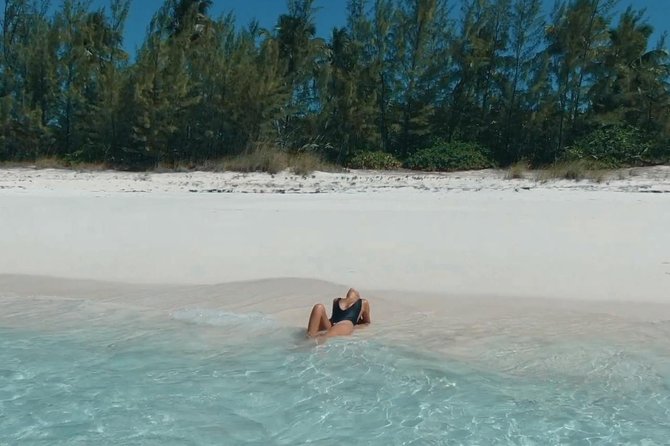 Rose Island Adventure: Snorkel, Sea Turtles, and Private Beach