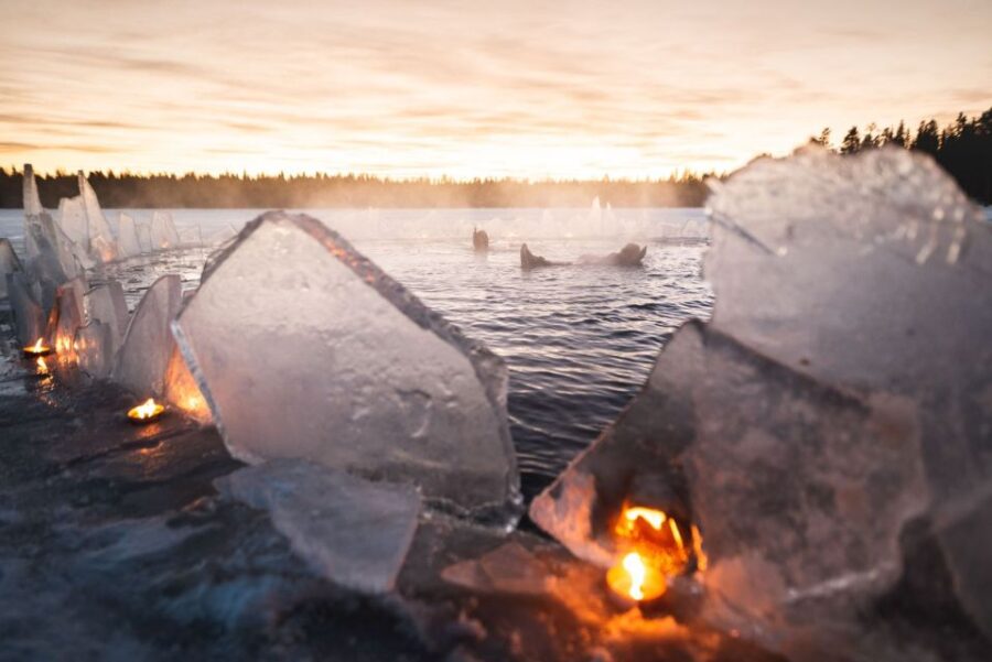 Rovaniemi: Arctic Ice Floating and Northern Lights Tour