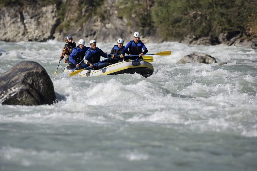 Rovaniemi: Arctic River Rafting Adventure