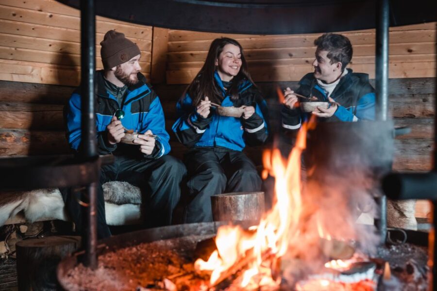 Rovaniemi: Snowmobile and Ice Fishing Adventure With Lunch