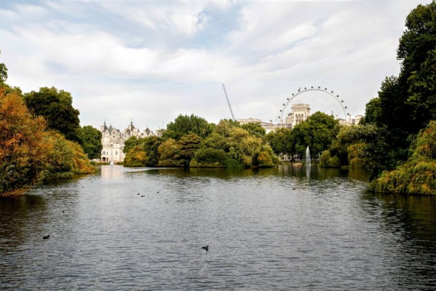 Royal London Half-Day Bike Tour