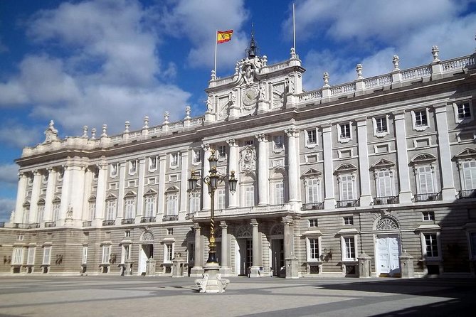 Royal Palace of Madrid Early Entrance Tour Skip-The-Line Ticket - Overview of the Tour