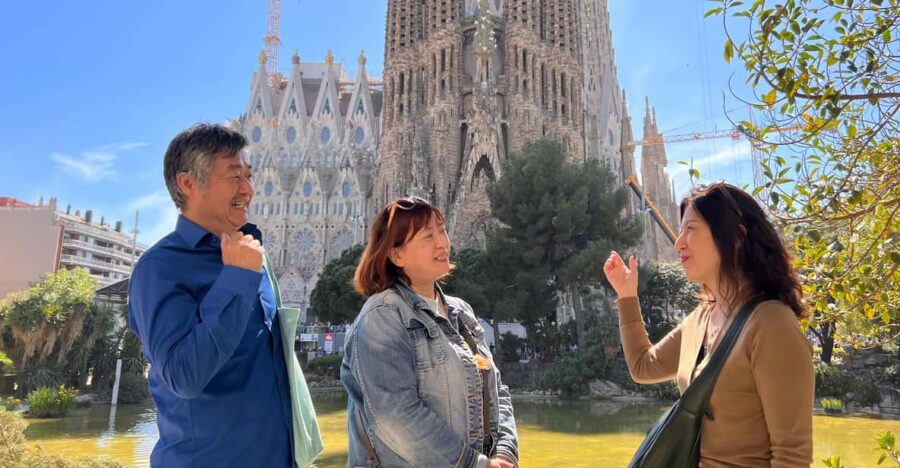 Sagrada Familia: Private Guided Tour - Tour Overview