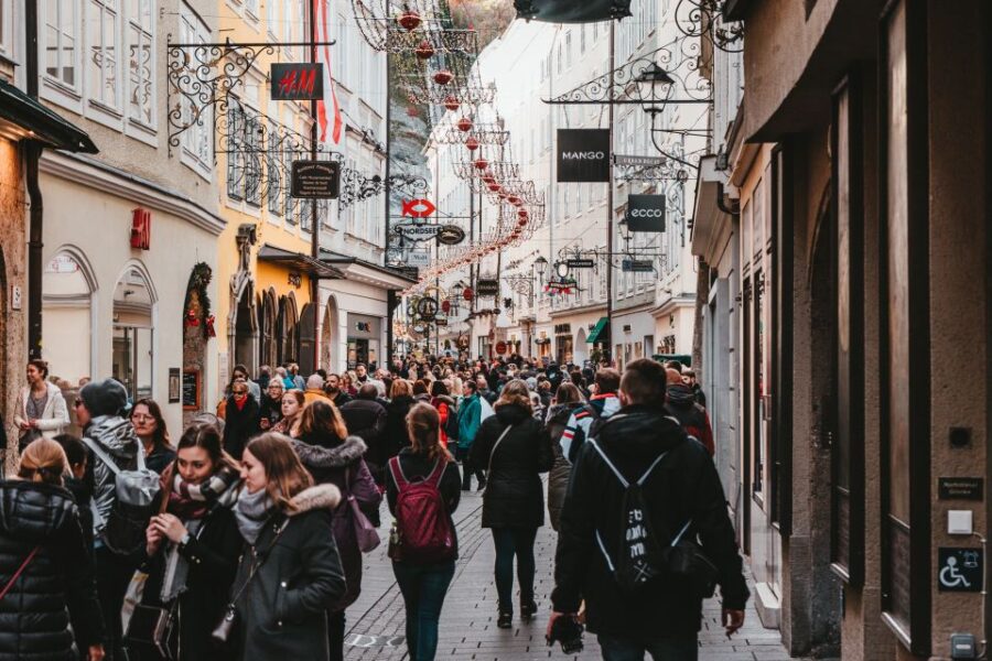 Salzburg: Express Walk With a Local in 60 Minutes - Overview of the Express Walk
