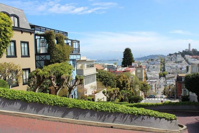 San Francisco Urban Hike: Coit Tower, Lombard Street and North Beach - Exploring the Filbert Street Steps