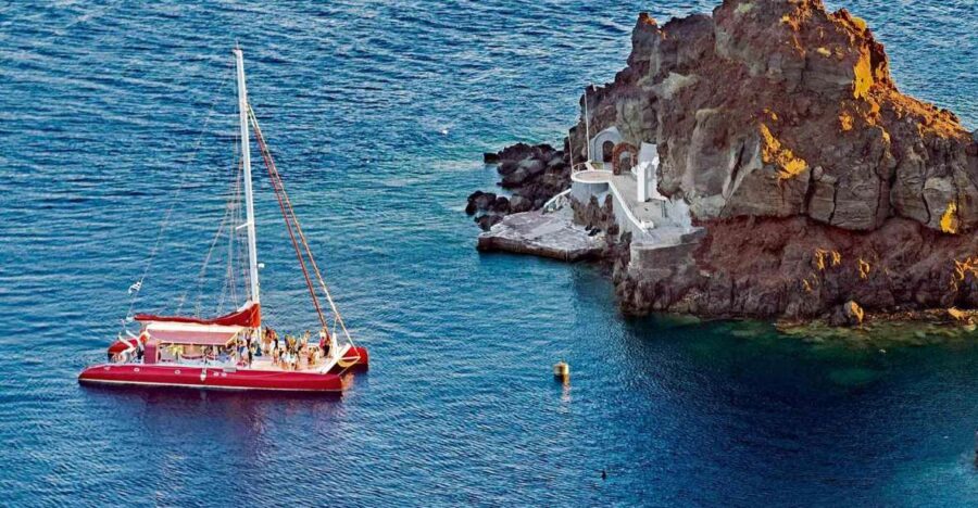 Santorini: Cruise Catamaran With BBQ & Drinks Day of Sunset