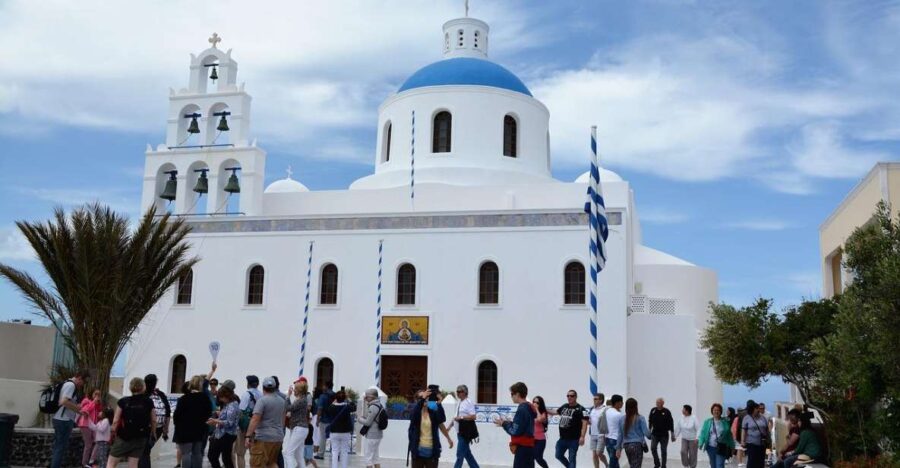 Santorini Exclusive Sightseeing Journey
