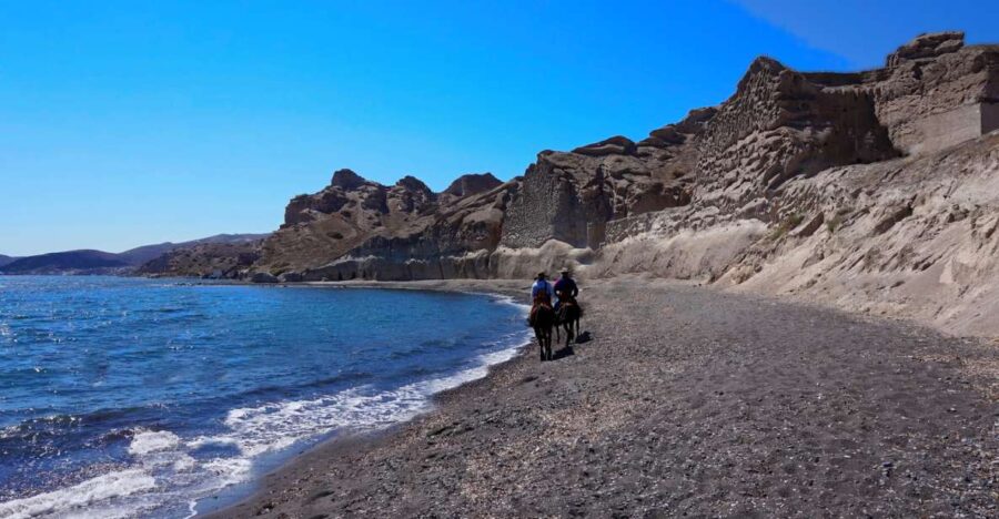 Santorini: Horseback Riding Tour on the Beach 1.5 Hours