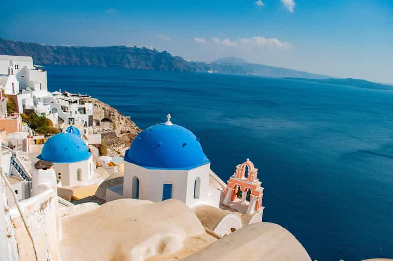 Santorini Panorama: 3-Hour Private Walking Tour