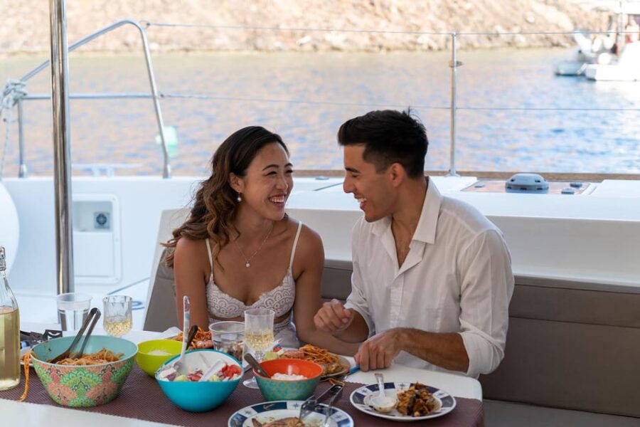 Santorini: Private Sailing Cruises (Day & Sunset)