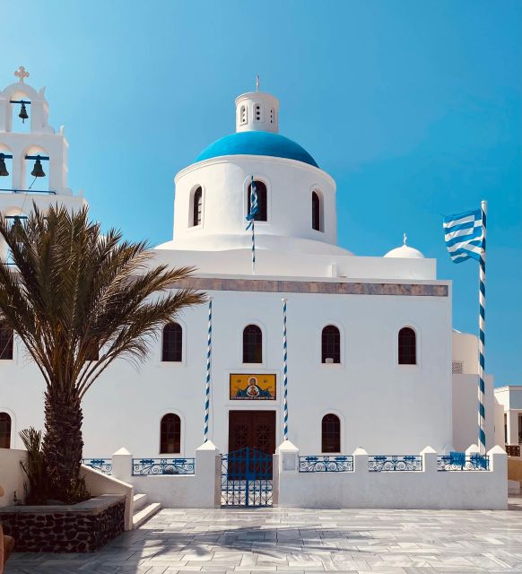 Santorini: Private Tour in the Picturesque Village of Oia