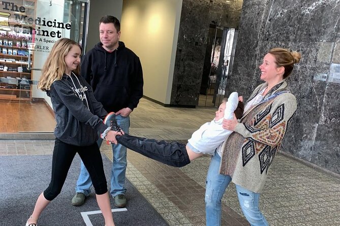 Scavenger Hunt Adventure in Toronto by 3Quest Challenge